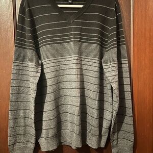 Apt. 9 Men's Black and Gray Gradient V-Neck Sweater